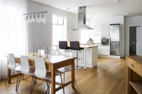 Superior Apartment, 2 Bedrooms, Kitchen (Skólavörðustígur 7) | Private kitchen | Fridge, microwave, stovetop, cookware/dishes/utensils