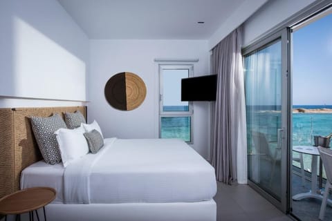 Junior Suite Sea View | In-room safe, desk, iron/ironing board, free WiFi