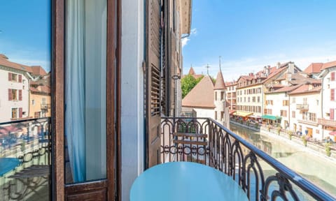 Suite Empereur | Balcony view