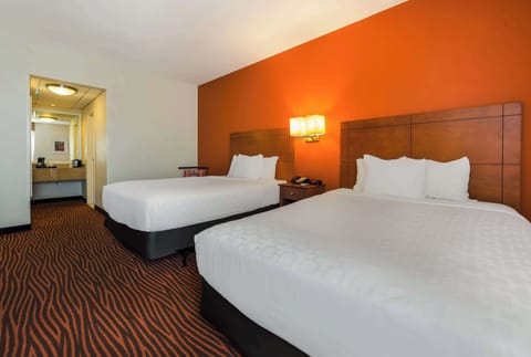 Standard Room, 2 Queen Beds, Non Smoking, Microwave | Premium bedding, pillowtop beds, in-room safe, desk