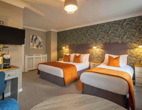 In-room safe, desk, iron/ironing board, free WiFi