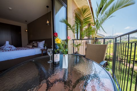 One Bedroom Suite | Balcony