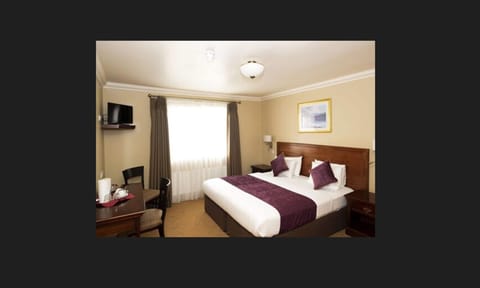 Standard Double Room | Iron/ironing board, free WiFi, bed sheets