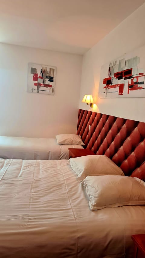 Standard Triple Room | Desk, free WiFi, bed sheets