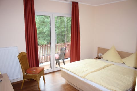 1 bedroom, hypo-allergenic bedding, in-room safe, individually decorated