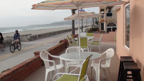Great view up and down the Boardwalk!