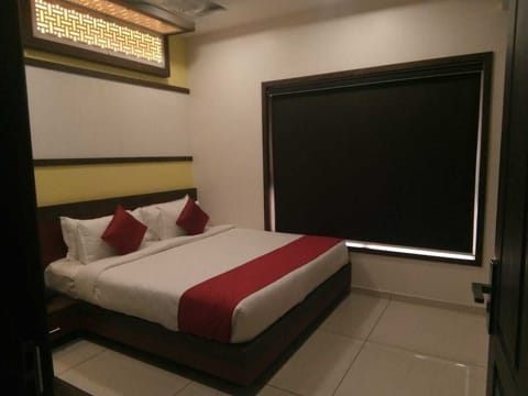 Majestic Suit	 | Premium bedding, free WiFi