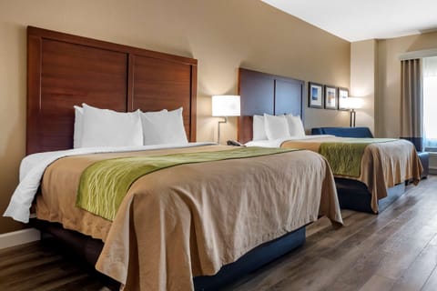 Suite, Non Smoking | Premium bedding, in-room safe, desk, soundproofing