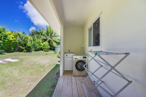 2 Bedroom Bungalow | Laundry