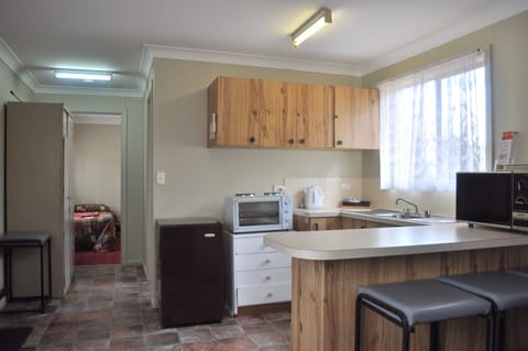 Large Cabin | Private kitchenette | Fridge, microwave, coffee/tea maker