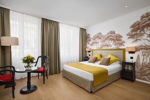 Standard Double Room | Minibar, in-room safe, desk, free WiFi