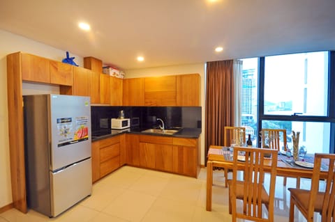 Apartment, 2 Bedrooms, Bathtub, Partial Sea View | Private kitchen | Fridge, microwave, electric kettle, cookware/dishes/utensils