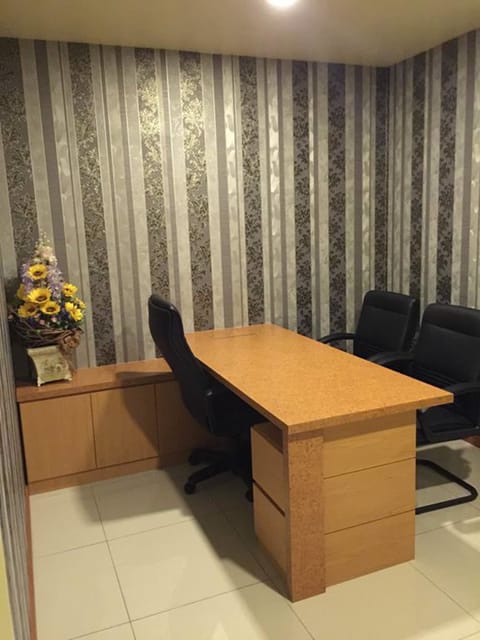 In-room business center