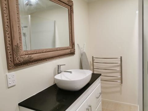 Luxury Suite, 1 Double Bed, Mountain View | Bathroom | Shower, hair dryer