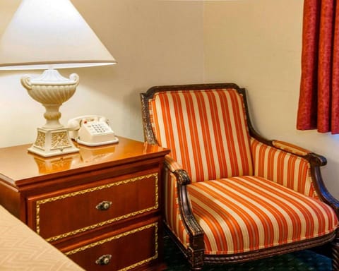 1 bedroom, premium bedding, desk, iron/ironing board