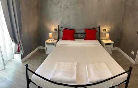 Standard Quadruple Room (Tulipano) | Egyptian cotton sheets, premium bedding, down comforters