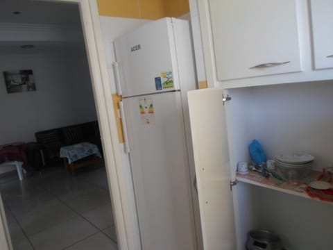 Apartment, 2 Bedrooms | Private kitchen | Fridge, oven, stovetop, cookware/dishes/utensils