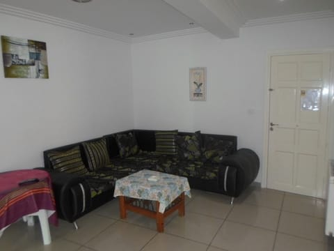 Apartment, 2 Bedrooms | Living room | 32-inch LCD TV with satellite channels, TV