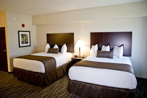 Family Suite, Multiple Beds, Non Smoking | In-room safe, desk, laptop workspace, blackout drapes