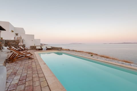 Outdoor pool, an infinity pool