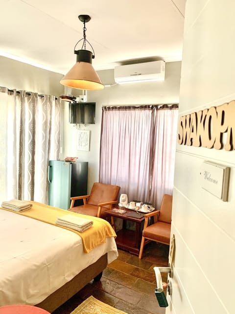 Double or Twin Room, Private Bathroom | Free wired internet, bed sheets