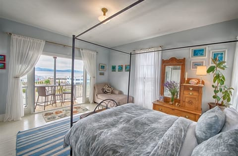 Down comforters, free WiFi, bed sheets, alarm clocks