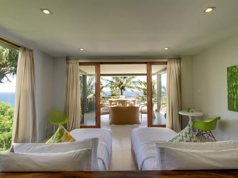 Villa, 5 Bedrooms, Sea View | Desk, iron/ironing board, free WiFi, bed sheets