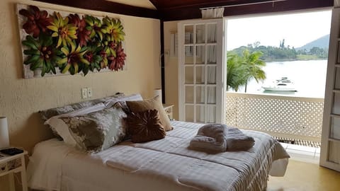 Double Room, Lanai, Sea Facing | Minibar, free WiFi, bed sheets