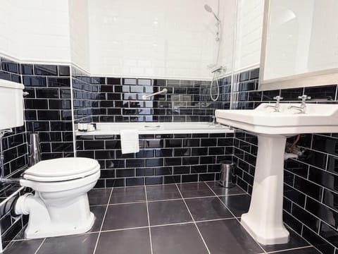 Superior Double or Twin Room, Ensuite | Bathroom