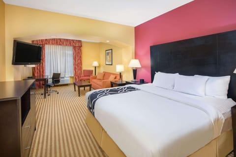 Suite, 1 Bedroom, Non Smoking (1 King Bed) | Premium bedding, down comforters, desk, blackout drapes