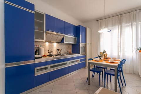 Apartment, 1 Bedroom | In-room dining