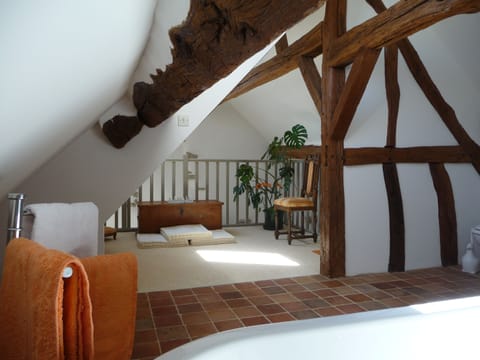 Comfort Suite, 1 Bedroom, Private Bathroom (La Métairie) | Room amenity