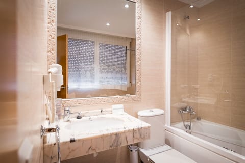 Double Room, Jetted Tub | Bathroom | Bathtub, deep soaking tub, hair dryer, towels