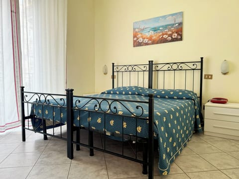 Double or Twin Room | In-room safe, desk, cribs/infant beds, free WiFi