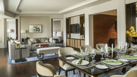 Royal Suite, 2 Bedrooms (1 King Bed and 2 Double Beds) | 1 bedroom, hypo-allergenic bedding, down comforters, minibar
