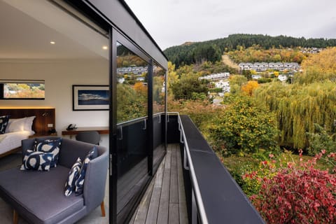 Remarkables Junior Suite | Balcony