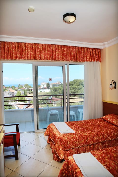 Standard Single Room, Pool View | In-room safe, desk, free cribs/infant beds, free WiFi