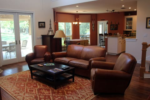 Main Living Room and Kitchen Bar & Breakfast Table 