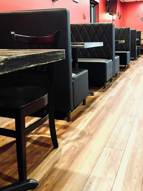 Lunch and dinner served