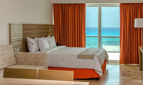 Family Studio, 1 King Bed with Sofa bed, Ocean View | Beach/ocean view