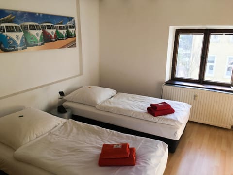 Hypo-allergenic bedding, minibar, desk, blackout drapes