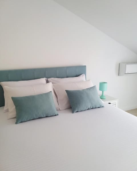 Superior Double Room | 1 bedroom, desk, soundproofing, iron/ironing board