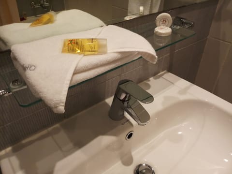 Free toiletries, hair dryer, slippers, bidet