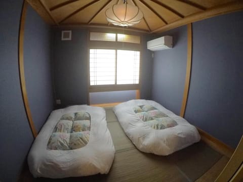 Private Twin Room, Shared Bathroom | In-room safe, free WiFi, bed sheets
