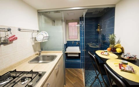 Suite, 2 Bedrooms, Kitchenette | Private kitchenette | Fridge, espresso maker, coffee/tea maker