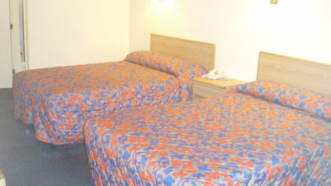 Standard Room, 2 Double Beds, Smoking | Desk, free WiFi, bed sheets