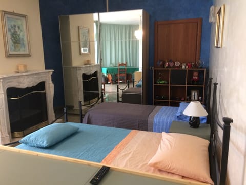 Quadruple Room, Private Bathroom | Desk, free WiFi, bed sheets