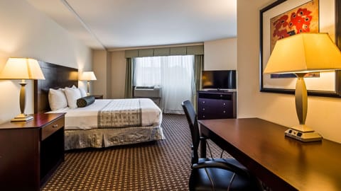 Premium bedding, pillowtop beds, in-room safe, laptop workspace
