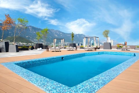 Outdoor pool, sun loungers