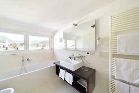 Panoramic Double Room, Balcony | Bathroom | Shower, hair dryer, towels